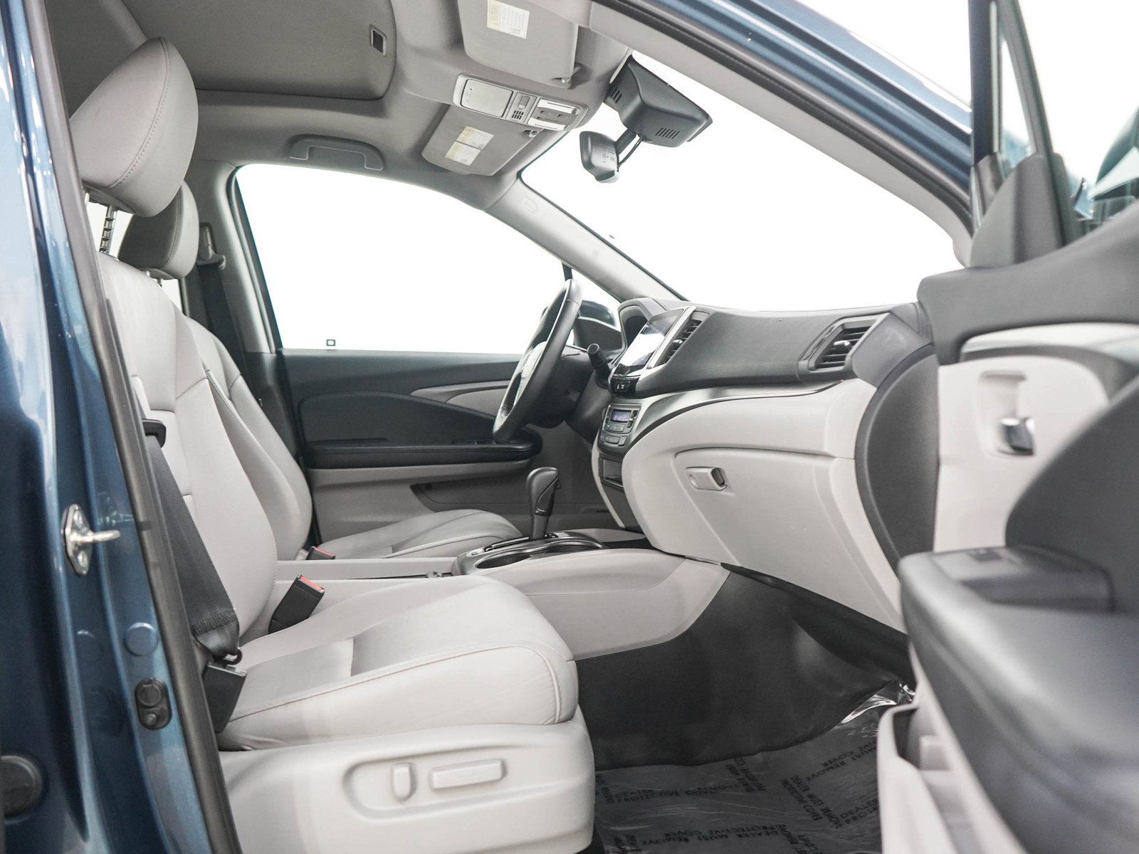 Used 2017 Honda Pilot EX-L image 11