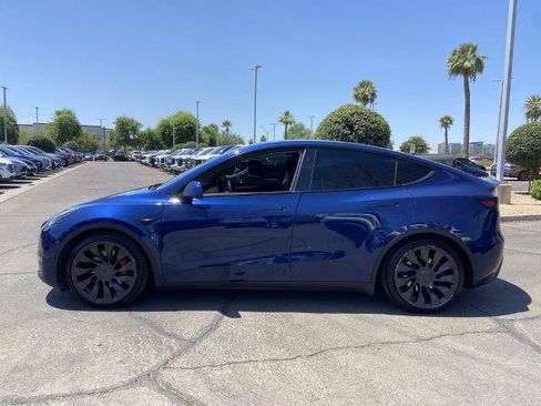 Used 2023 Tesla Model Y Performance AWD/4WD image 4