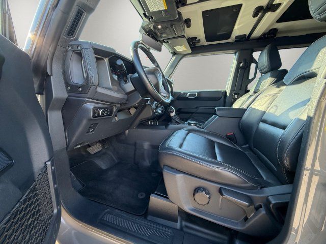 Used 2025 Ford Bronco Badlands AWD/4WD image 9