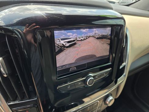 Used 2023 Chevrolet Traverse LS FWD image 34