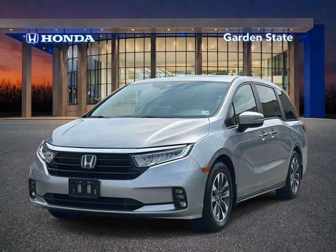 Certified 2024 Honda Odyssey EX-L image 1