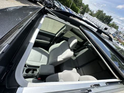 Used 2017 Subaru Forester 2.5i Premium w/ All-Weather Package AWD/4WD image 6