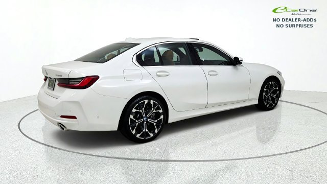 Used 2025 BMW 330i xDrive Sedan AWD/4WD image 9