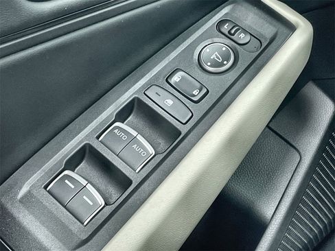 New 2025 Honda Accord SE image 12