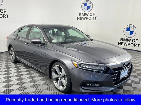 Used 2019 Honda Accord Touring image 1