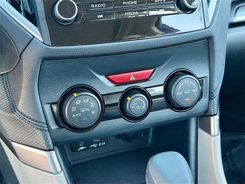 Used 2021 Subaru Forester Premium image 15