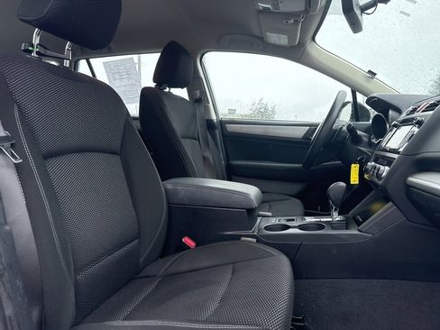 Used 2018 Subaru Outback 2.5i image 5