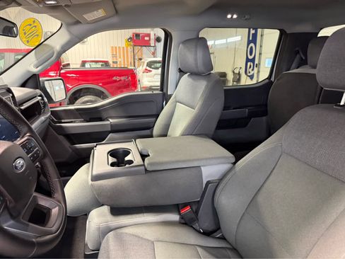 Used 2025 Ford F150 XLT w/ Equipment Group 301A Standard image 17