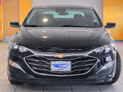 Used 2024 Chevrolet Malibu LT FWD image 3