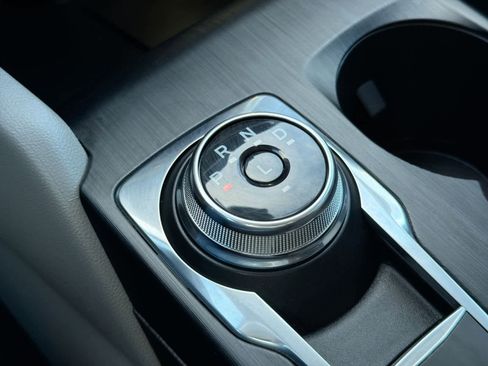 Certified 2025 Ford Escape Active image 32