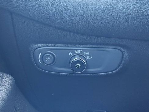 Used 2022 Chevrolet Equinox LS w/ LPO, Floor Liner Package image 23