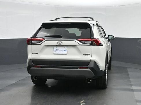 Used 2019 Toyota RAV4 Limited w/ Carpet Mat Package AWD/4WD image 6