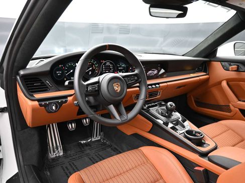 Certified 2024 Porsche 911 GT3 RS RWD image 4