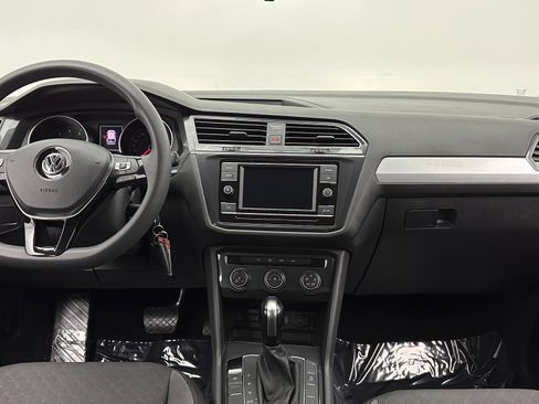 Used 2019 Volkswagen Tiguan S image 25