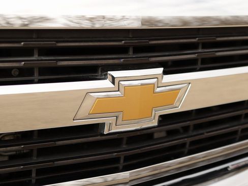 Used 2015 Chevrolet Silverado 2500 LTZ w/ LTZ Plus Package image 37