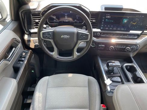 Used 2023 Chevrolet Silverado 1500 RST w/ Convenience Package II image 6