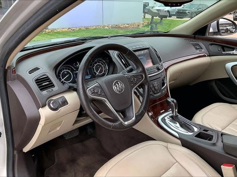 Used 2016 Buick Regal Premium image 17
