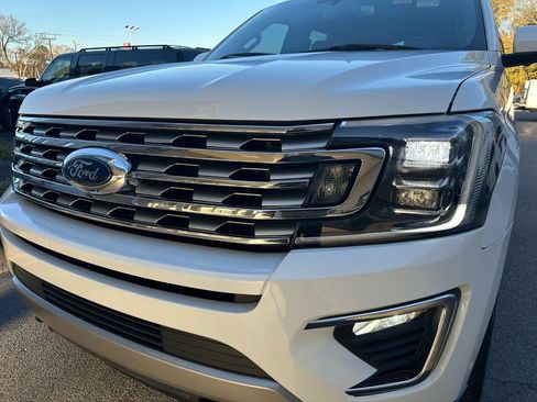 Used 2018 Ford Expedition Limited w/ Equipment Group 302A image 2