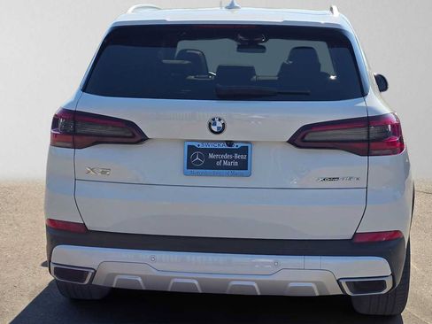 Used 2021 BMW X5 xDrive45e AWD/4WD image 4