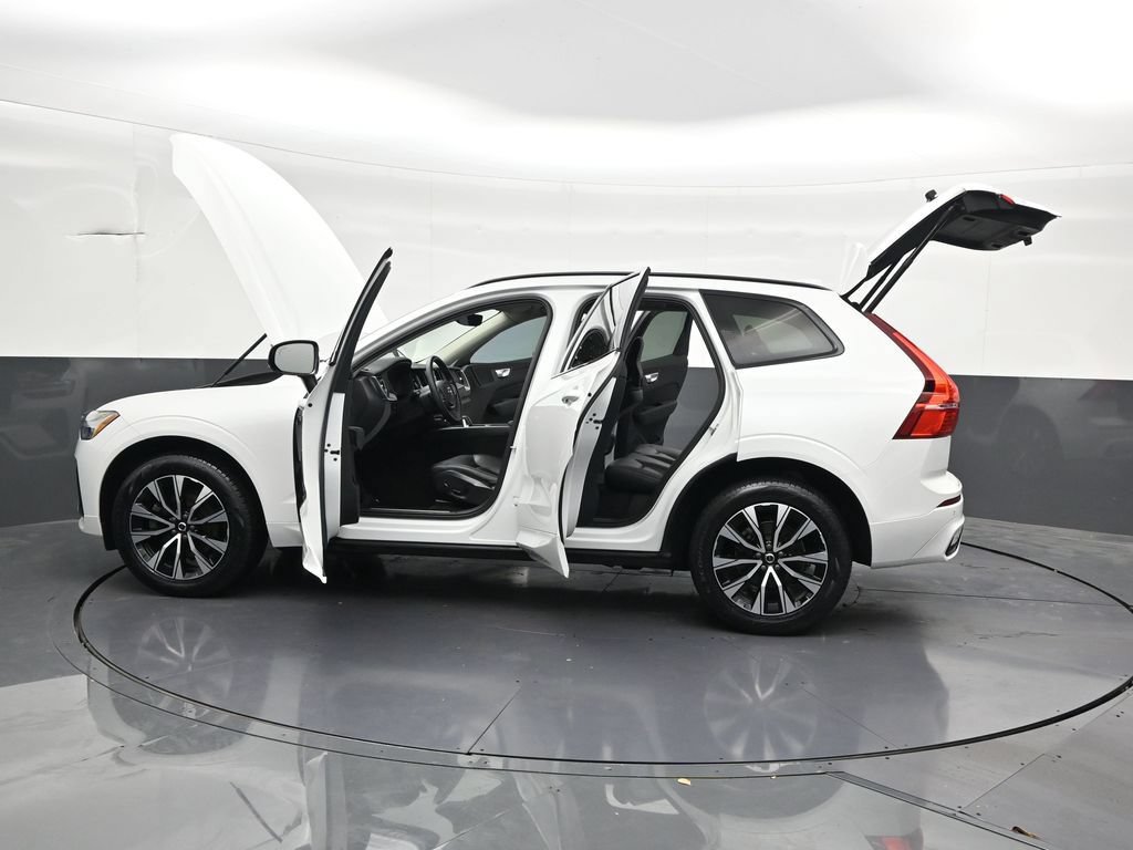 Certified 2024 Volvo XC60 B5 Core w/ Protection Package Premier AWD/4WD image 34