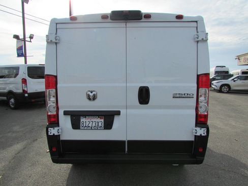Used 2023 RAM ProMaster 2500 image 7