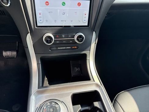 Used 2023 Ford Edge ST-Line image 19