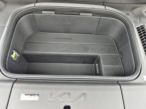 New 2026 Kia EV9 Wind AWD/4WD image 16