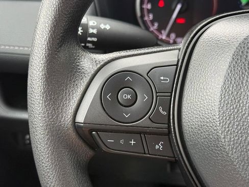 Used 2023 Toyota RAV4 XLE AWD/4WD image 20
