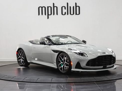 Used 2024 Aston Martin DB12 Convertible RWD image 12