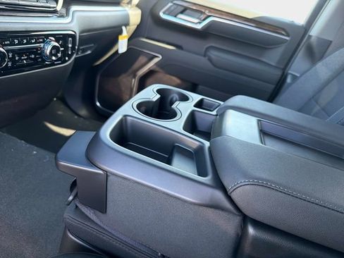 New 2026 GMC Sierra 1500 Elevation image 25