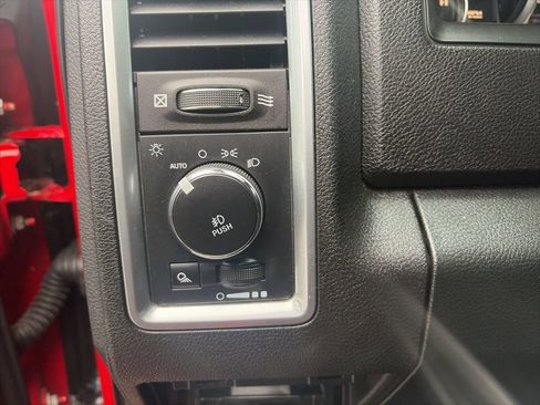 Used 2018 RAM 2500 Power Wagon w/ Leather & Luxury Group image 15