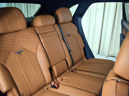 New 2026 Bentley Bentayga AWD/4WD image 20