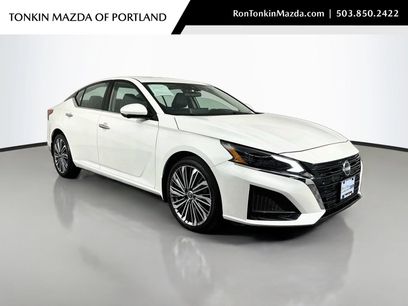Used 2023 Nissan Altima 2.5 SL