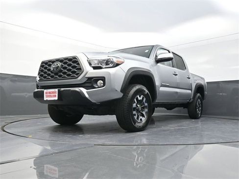 Used 2022 Toyota Tacoma TRD Off-Road image 29