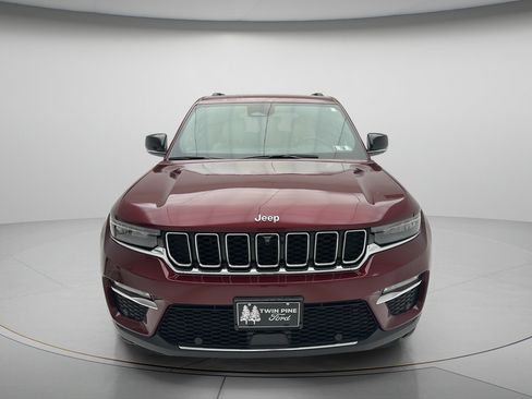 Used 2023 Jeep Grand Cherokee Limited w/ Luxury Tech Group II AWD/4WD image 2