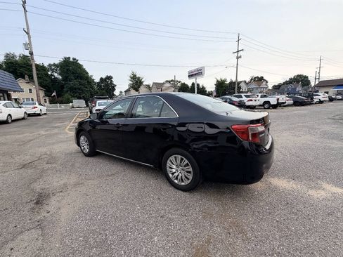 Used 2012 Toyota Camry LE FWD image 23