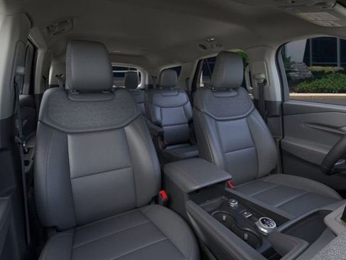 New 2026 Ford Explorer Active w/ Active Comfort Package image 10