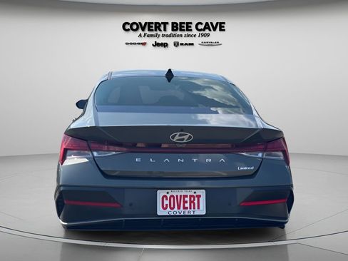 Used 2024 Hyundai Elantra Limited image 8