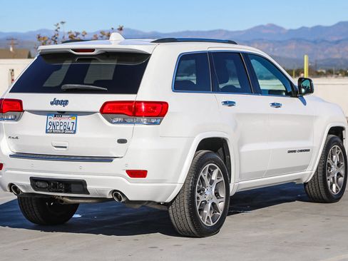 Used 2020 Jeep Grand Cherokee Overland image 5