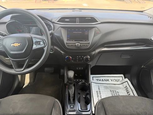 Used 2023 Chevrolet TrailBlazer LT FWD image 27