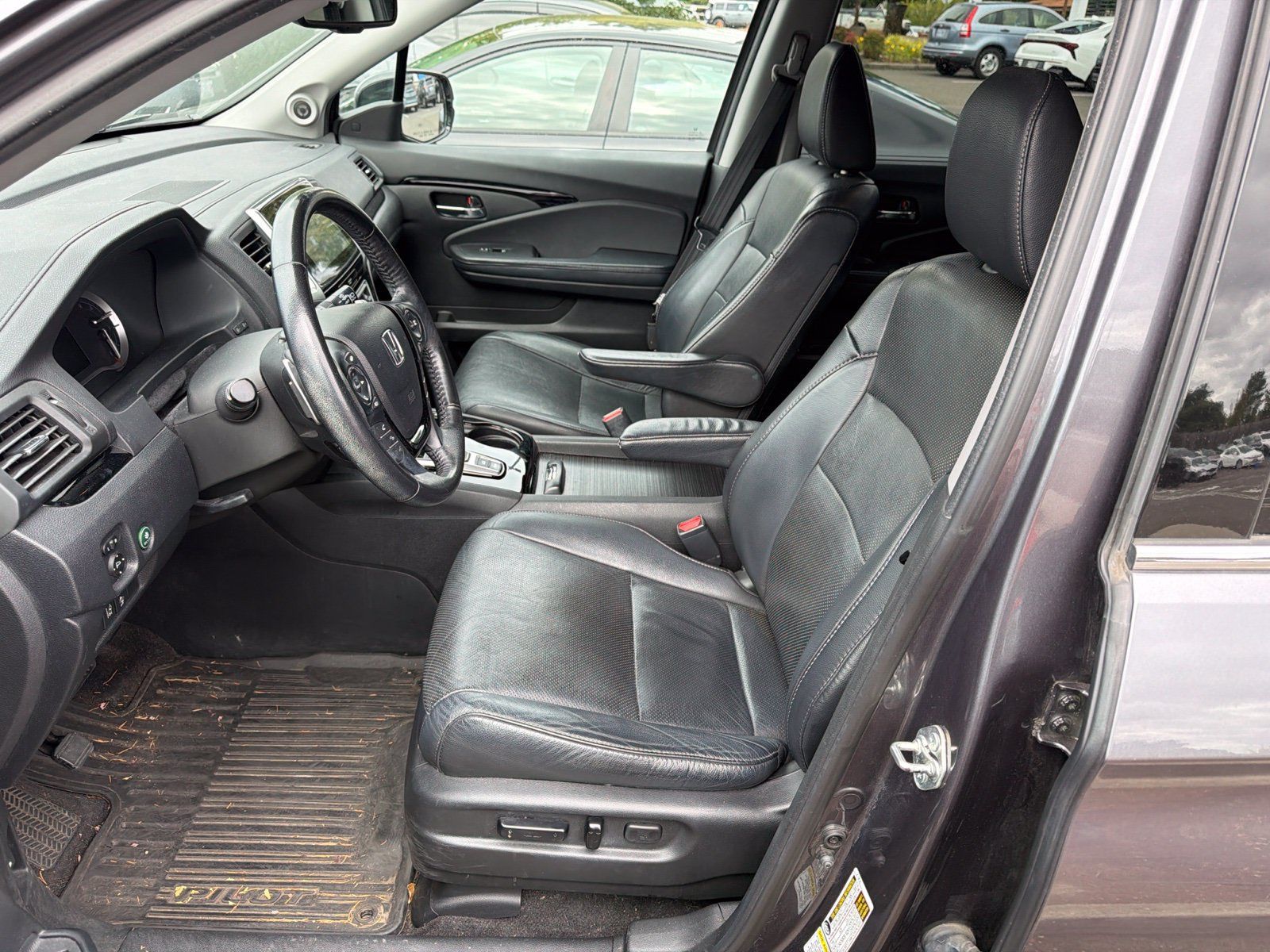 Used 2016 Honda Pilot Elite image 9