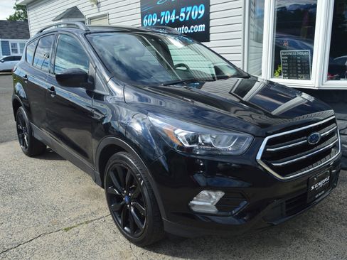 Used 2019 Ford Escape SE FWD image 7
