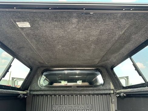 Certified 2024 Toyota Tacoma SR5 AWD/4WD image 28