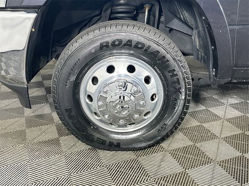 Used 2021 RAM 3500 Laramie image 34