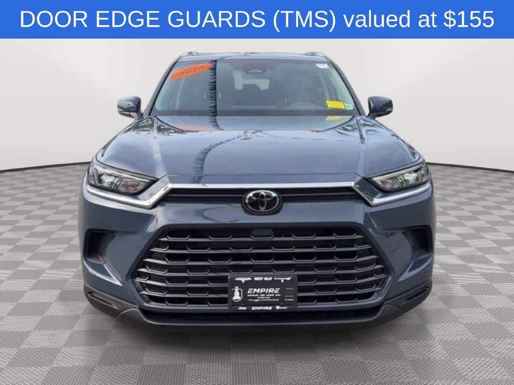 Used 2024 Toyota Grand Highlander AWD image 2