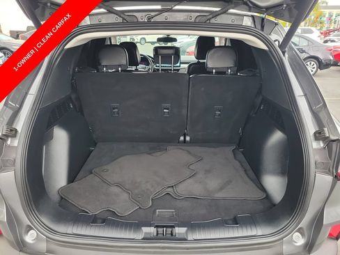 Used 2025 Ford Escape SE FWD image 11