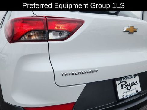 Used 2023 Chevrolet TrailBlazer LS image 14