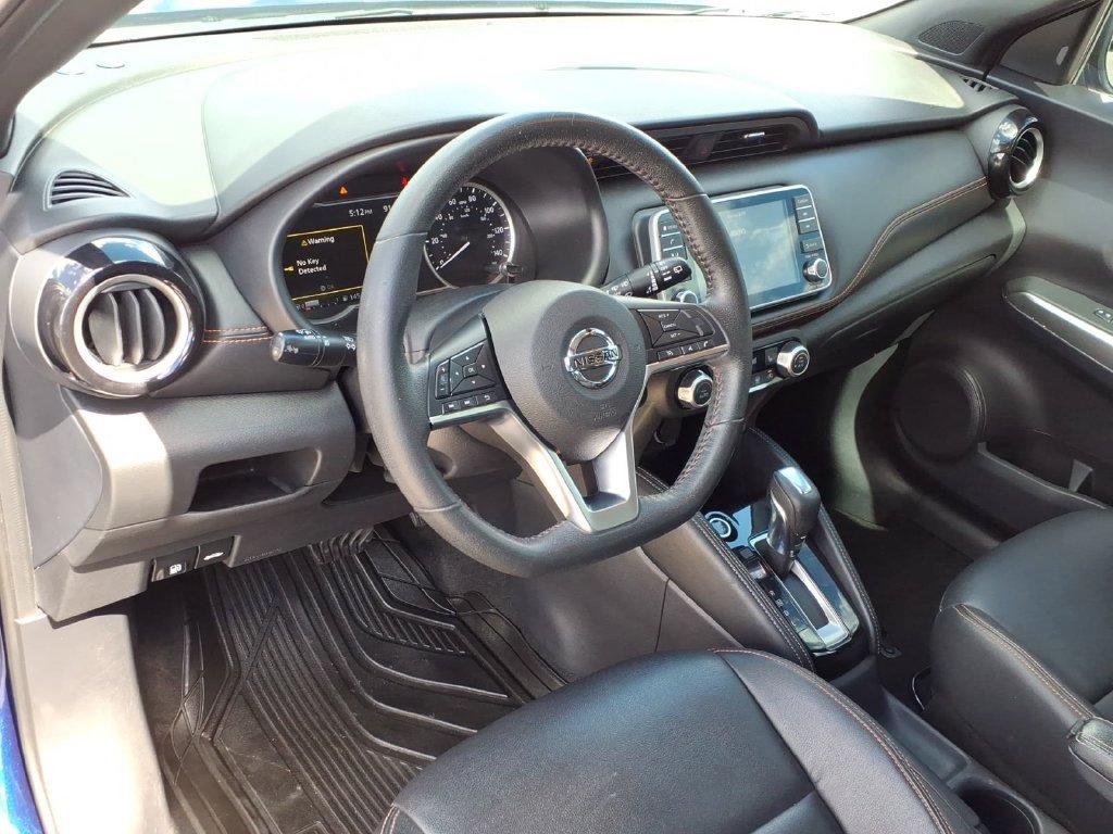 Used 2020 Nissan Kicks SR w/ SR Premium Package FWD image 23