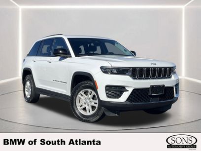 Used 2023 Jeep Grand Cherokee Laredo