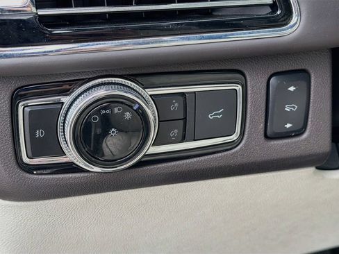Used 2021 Lincoln Navigator Black Label AWD/4WD image 10